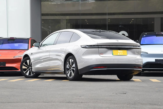 Nio Et7 Four Doors And Five Seats Luxury New Energy Car